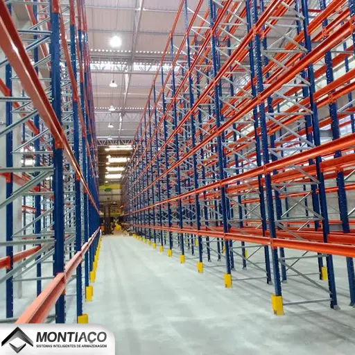 Prateleiras metálicas uso industrial